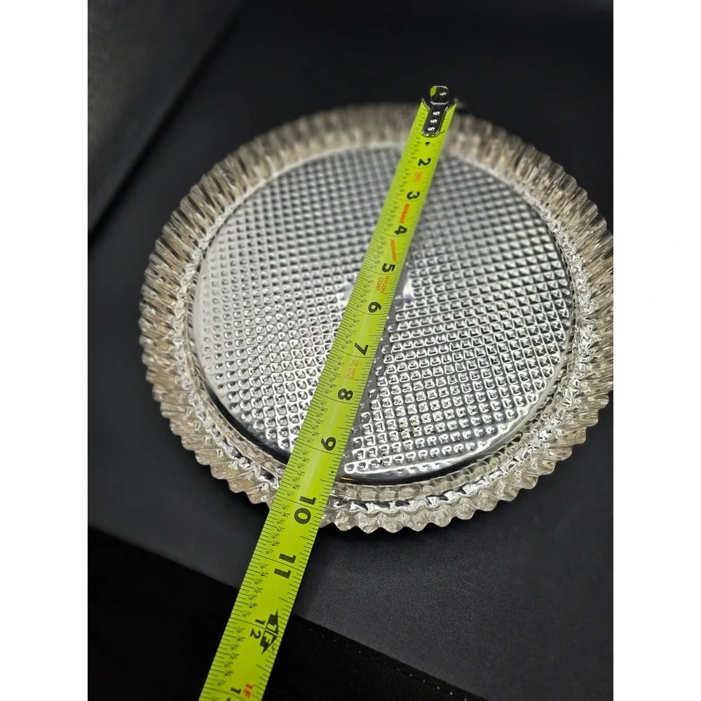 The Pampered Chef Round Fluted Tart Pan Textured Bottom Silver Tone 9.5 Inch